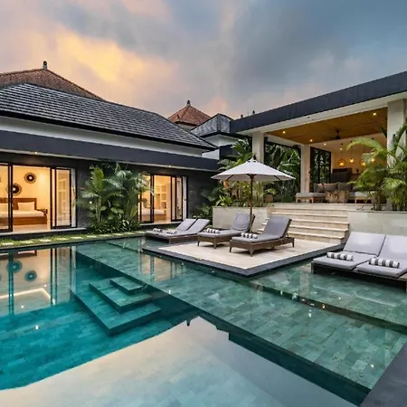 Luxury Escape 6 Bedroom Tropical Private Villa Cyn